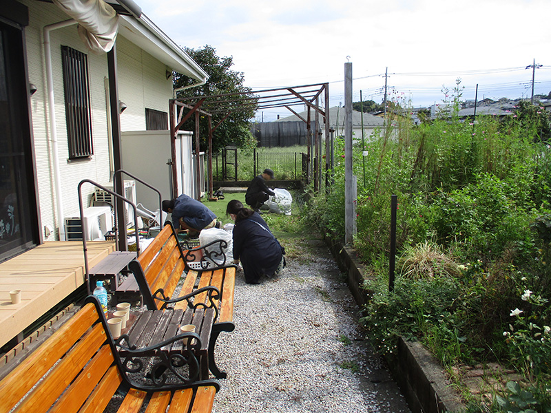 9/27園芸_草取りの様子